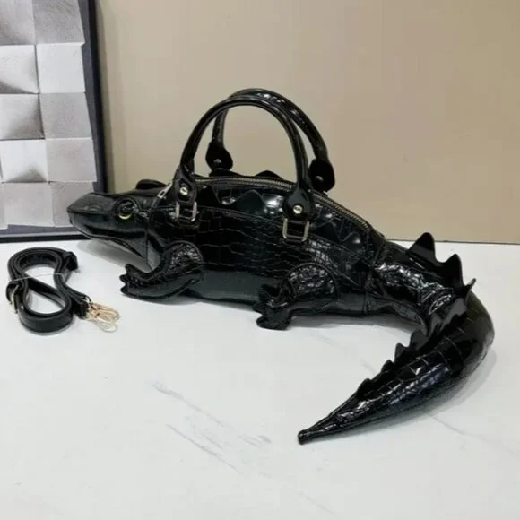 🖤 Black Crocodile Patent Leather Shaped Handbag w/strap Novelty Statement! - Picture 5 of 10